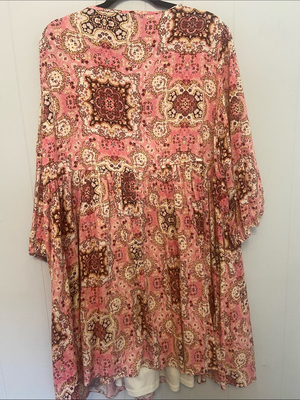 torrid Pink patchwork 3/4 sleeve, tiered Midi Dress Size 2xl - Picture 5 of 7